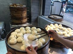 -李与白包子铺(桐梓林店)