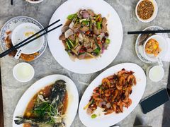 -四川小胡子海鲜(丁村万人海鲜广场店)