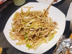 -高第街56号餐厅(泰安万达店)