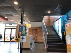 -麦当劳(长江西路得来速店)