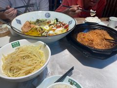 -绿草地·湘菜(酃湖师院店)