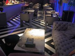 -Darling Queen·Mini·Live·House