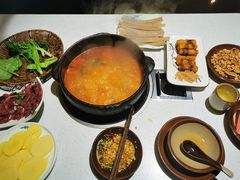 -贵府酸汤牛肉火锅·贵州老字号(飞山街店)