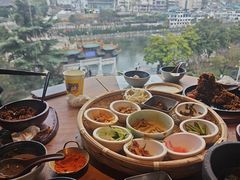 -包整·丝娃娃(一览甲秀楼风景店)