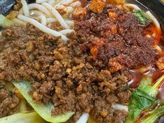 -丽虹云南过桥米线(兴工街店)