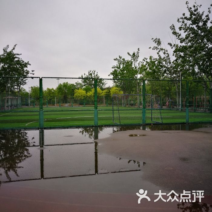 河东体育健身园