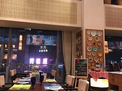 -香格里拉鱼跃地中海西餐厅·牛排披萨