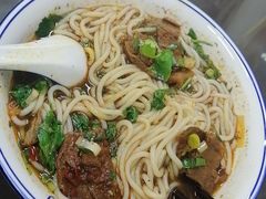 麻辣牛肉粉-李记热干面· 襄阳牛肉面