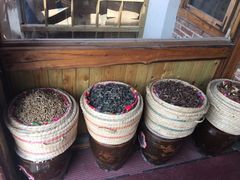 -闯关东东北农家菜(崂山石老人店)