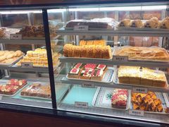 面包甜点陈列柜-新疆巴州金丝特餐厅(大钟寺店)