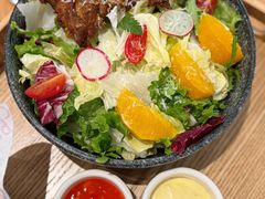 香橙奶酪沙拉配香煎鸡排-CHEMBOX·COFFEE·BRUNCH(天津K11店)