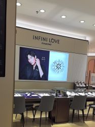 -周生生Chow Sang Sang(石家庄先天下店)