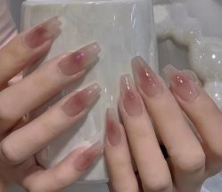 -董小姐日式美甲美睫·皮肤管理