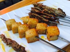 冰城小镇酒吧主题烧烤餐厅(总店)-冰城小镇音乐串吧·聚会餐厅(百子湾店)