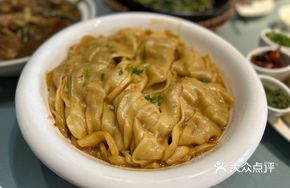 Braised Pork Rib Noodles