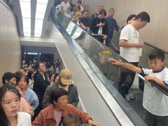 -胖东来生活广场(健康路店)