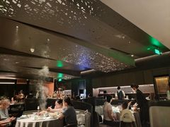 -左庭右院鲜牛肉火锅黑金店(陆家嘴中心店)