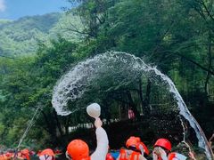 -雅鲁激流探险漂流