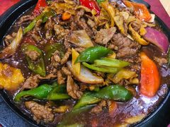 铁板双牛-香巴拉云南餐厅(华莱坞店)