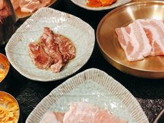 -臻牛烤肉