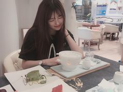 -燕庭·纯燕窝·甜品下午茶(南京西路店)