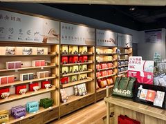 -资和信百货商场