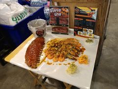 -席娜卡琳火车铁道夜市