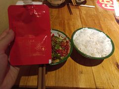 -拈签一笑黄牛肉辣卤串串