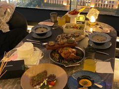 -Hi City·城市之巅