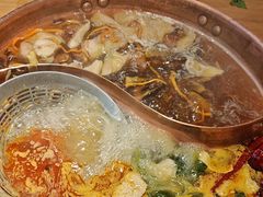 -洱火云南酸菜牛肉火锅(石景山当代商城店)