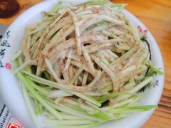 麻酱拌西葫芦丝-张记焖窑·十五年专注焖烤(雍和宫店)