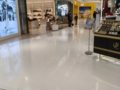 -丽达购物中心(崂山店)