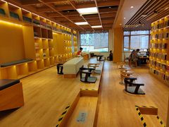 -漕河泾街道图书馆(漕河泾社区文化活动中心店)