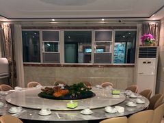 -宾朋海鲜特色美食餐厅·纯手工鲅鱼水饺(兴海路店)