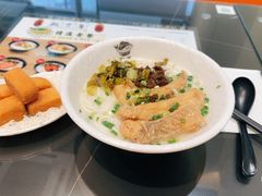 酸辣酸菜鱼腩米线-凯峰鱼汤米线(金利達店)
