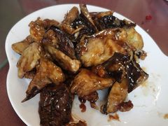 焦糖茄子牛肉粒-桃子餐厅·天津菜(红星路直营店)