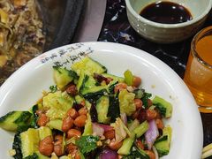 -边江铁锅炖鱼(振八街店)