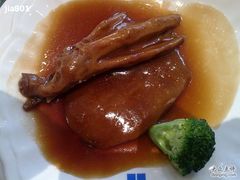 灵菇扣鹅掌-名汇粤菜馆(黄兴路店)