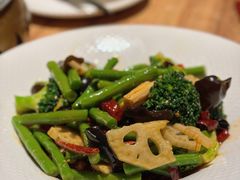 -耶里夏丽·丝路新疆菜·清真食品(徐家汇臻选店)