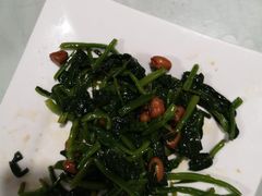 果仁菠菜-闻道食府烙饼卷带鱼(原车耳营店原大觉寺店)