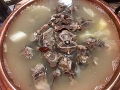 -虾弄弄海派小龙虾·牛羊蝎子火锅