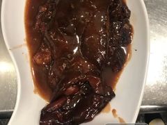 红烩整猪脸-玉华台饭庄(裕中西里小区店)