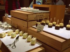 -松山湖凯悦酒店·Café自助餐厅·周末火舞秀表演