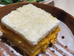 怀旧咸蛋黄千层糕-稻香饭店(龙华天虹店)
