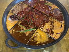 -正南齊北重庆老火锅(光华村直营店)