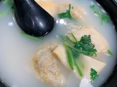 -大食代美食广场(上海中心店)