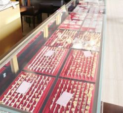 -宏艺珠宝(柳溪店)