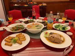-深圳富苑皇冠假日套房酒店