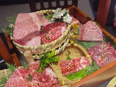 -山川小町·极番烧肉(新地假日广场店)