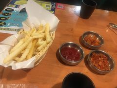 -肥肥虾庄·金牌油焖大虾(杨园滨江时代walk店)